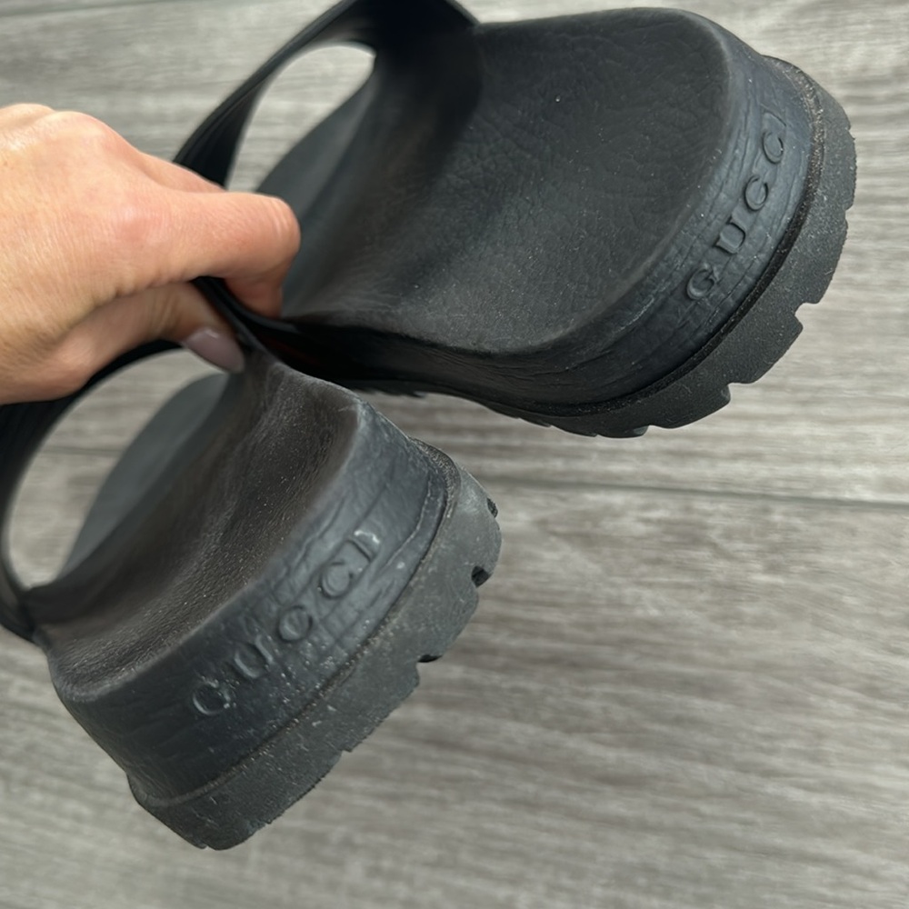 Gucci Slides Size 10 - image 4